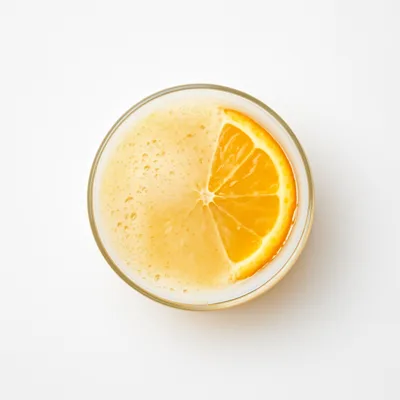 Illustration of alcoholic beverage, whiskey sour